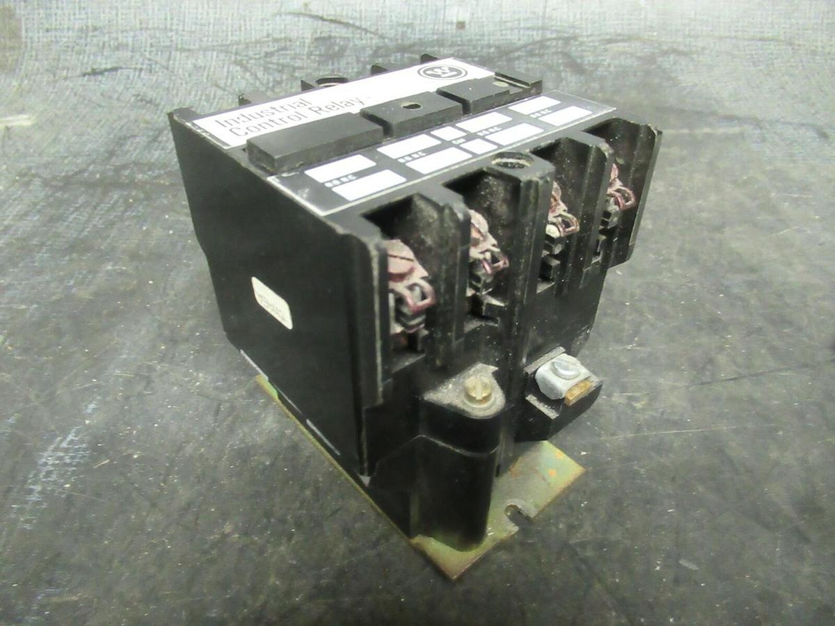 Used 10 AMP WESTINGHOUSE INDUSTRIAL CONTROL RELAY AR4A 600 VAC 766A023G01 120 V COIL