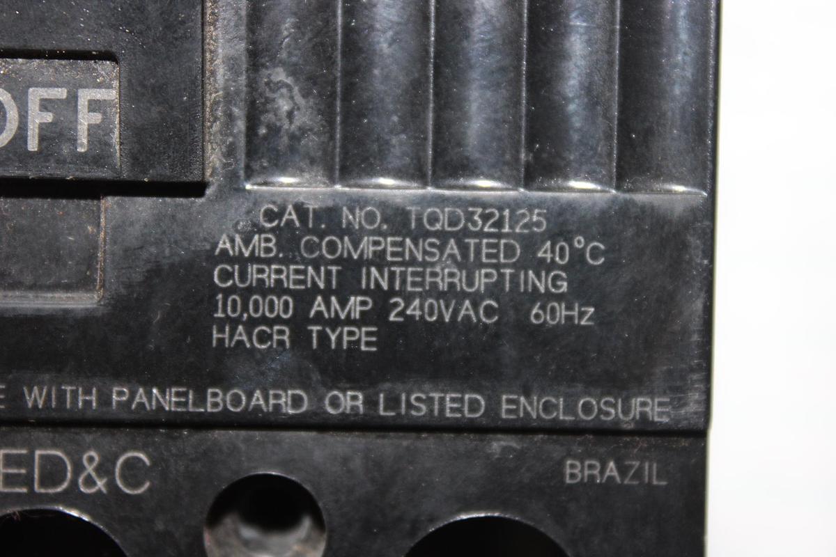 Used CUTLER HAMMER CIRCUIT BREAKER LDC3600F 600 AMP 600 VAC 3-POLE LDC-100K