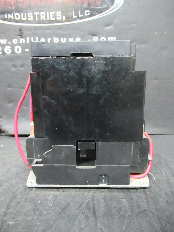 Used SQUARE D NEMA SIZE 2 CONTACTOR 8502SDG1 SER. A 230 VAC 7.5 HP COIL: 220/240 VOLT