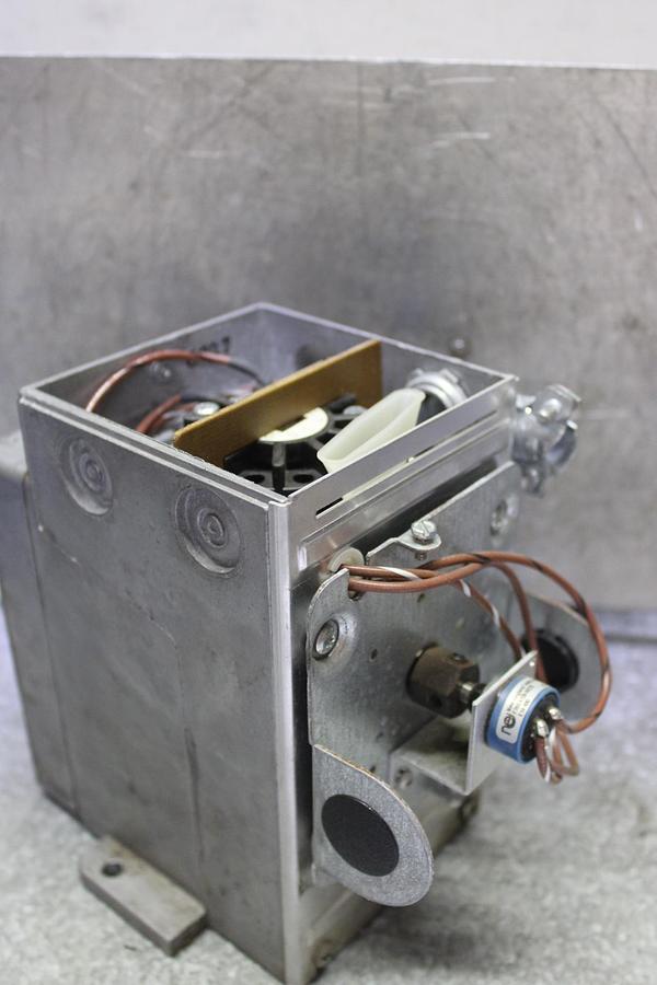 Used CUTLER-HAMMER CONTACTOR C832KN9 200A 600V 3-PHASE 3-POLE COIL: 120V