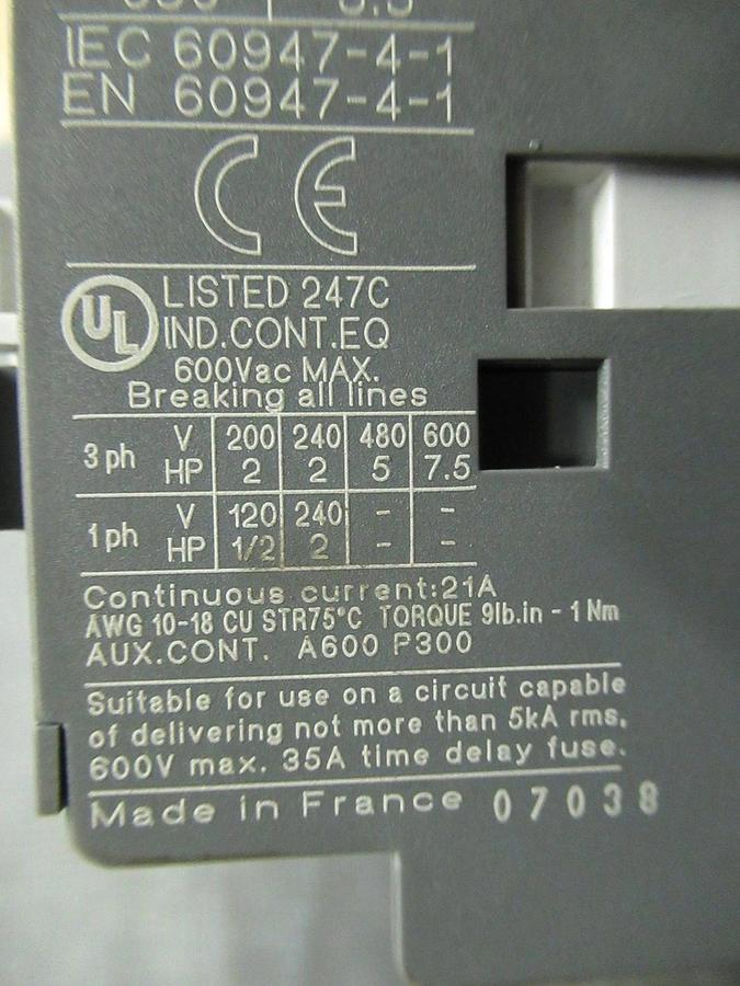 Used YORK CONTACTOR 024-31100-000 600V 7.5HP 26A **WARRANTY INCLUDED**