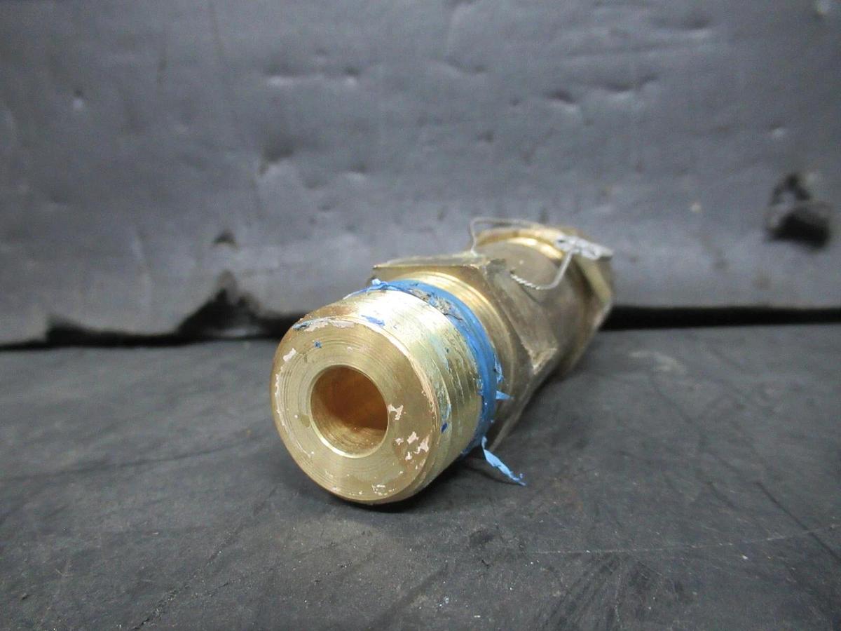 Used EB51FZ-242 / 3045X1-300 RELIEF VALVE 3/4" 300 PSI 20.7 BAR 21.12 kg AIR/SEC