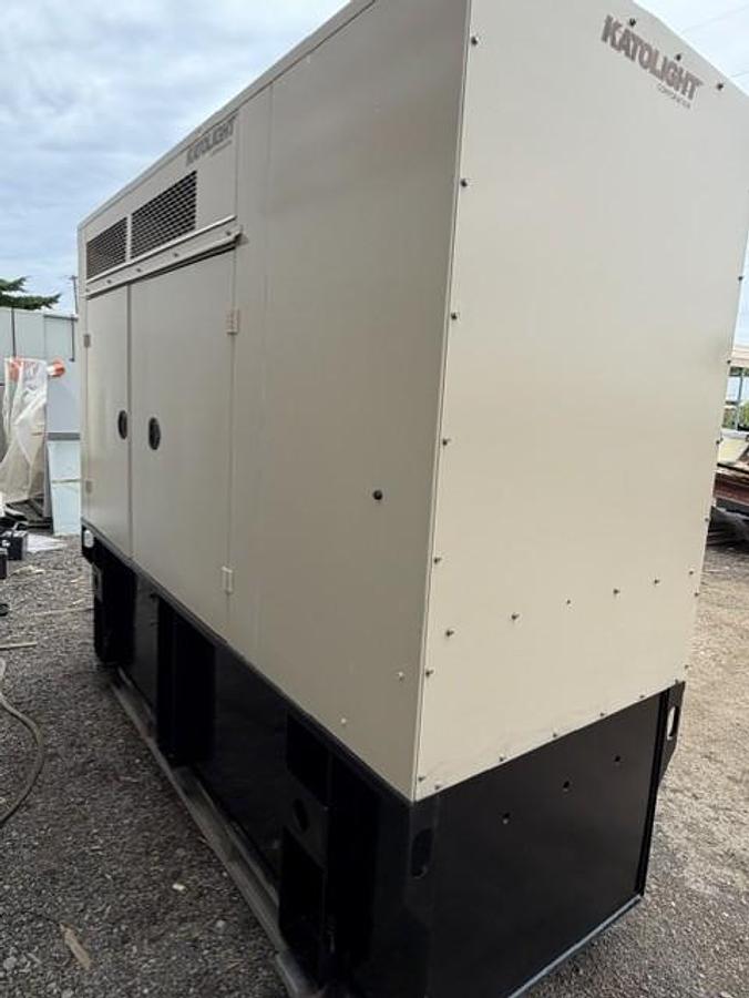 Used 60 KW DIESEL GENERATOR KATOLIGHT 120/240V RE-CONNECTABLE SOUND ENCLOSED 593 HRS