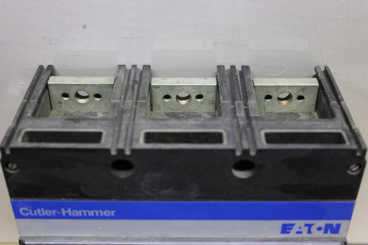 Used CUTLER HAMMER MOLDED CASE SWITCH LS36040YE 400 AMP 600 VAC 3-POLE