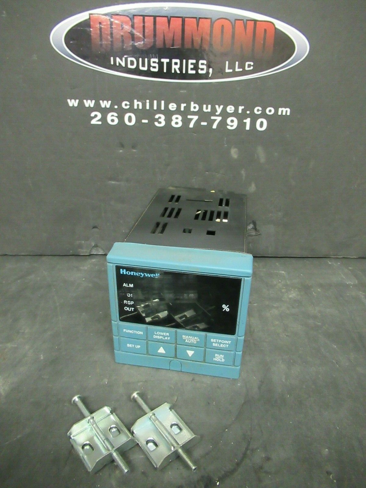 Used HONEYWELL UDC3000 VERSA PRO TEMP CONTROLLER DC300K-0-000-21-B000-0 90-264 VAC