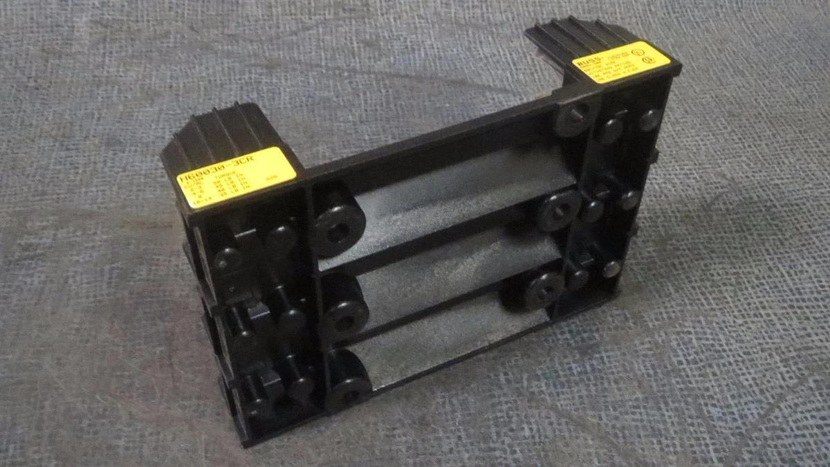 Used BUSS BLOCK FUSE HOLDER 30 AMP // 600V  MODEL: H60030-3CR **WARRANTY!**