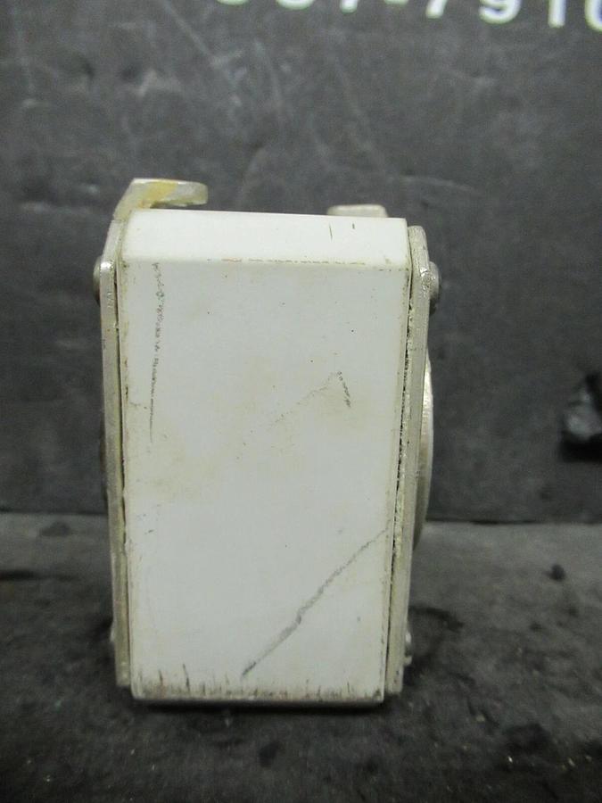 Used FERRAZ SHAWMUT 6,6URD33TTF0700 PROTISTOR FUSE Y300079 660 VAC 700 AMP WARRANTY