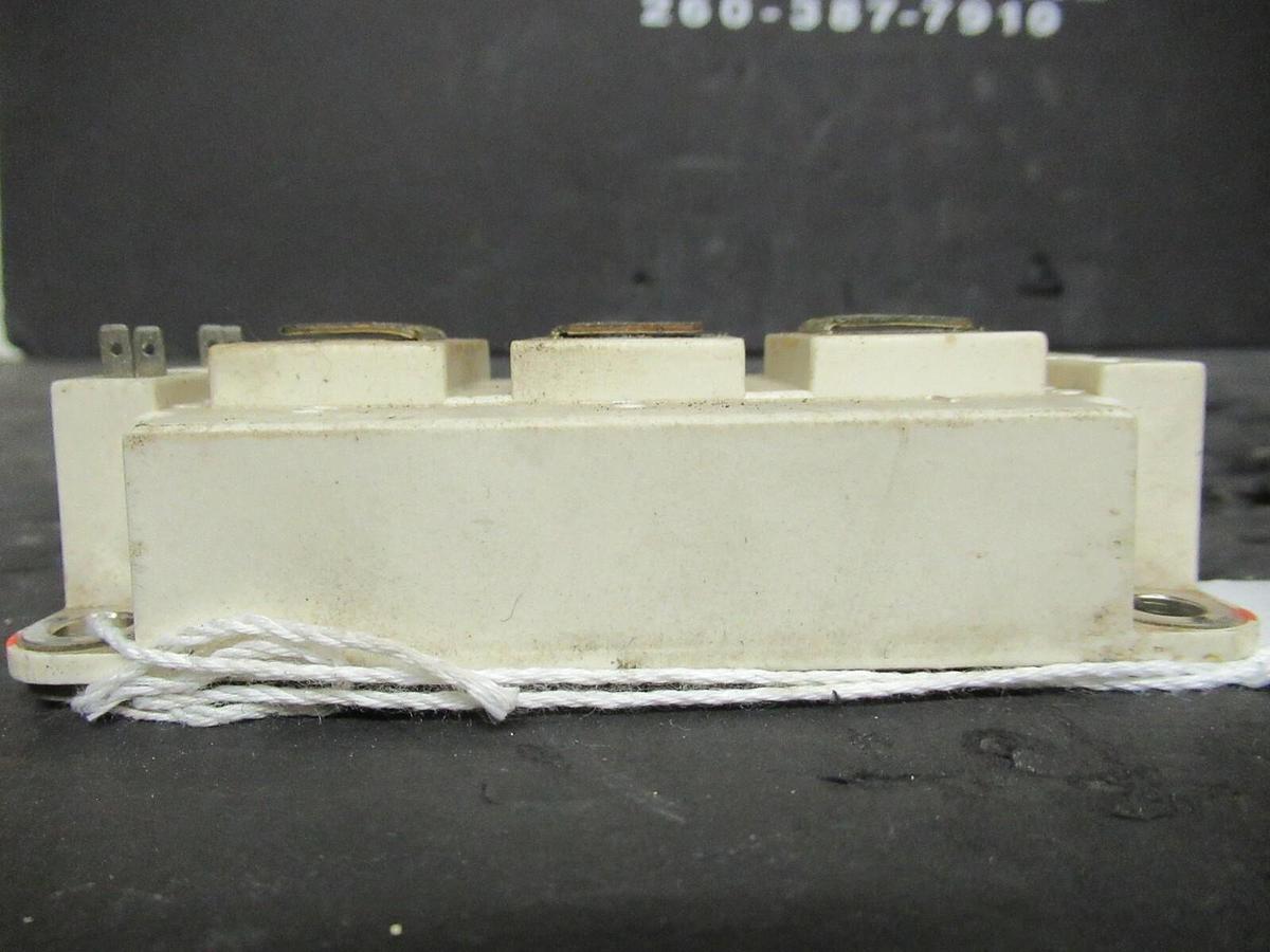 Used EUPEC IGBT 0122B BSM200GB120DN2 ENCAPSULATION POWER MODULE