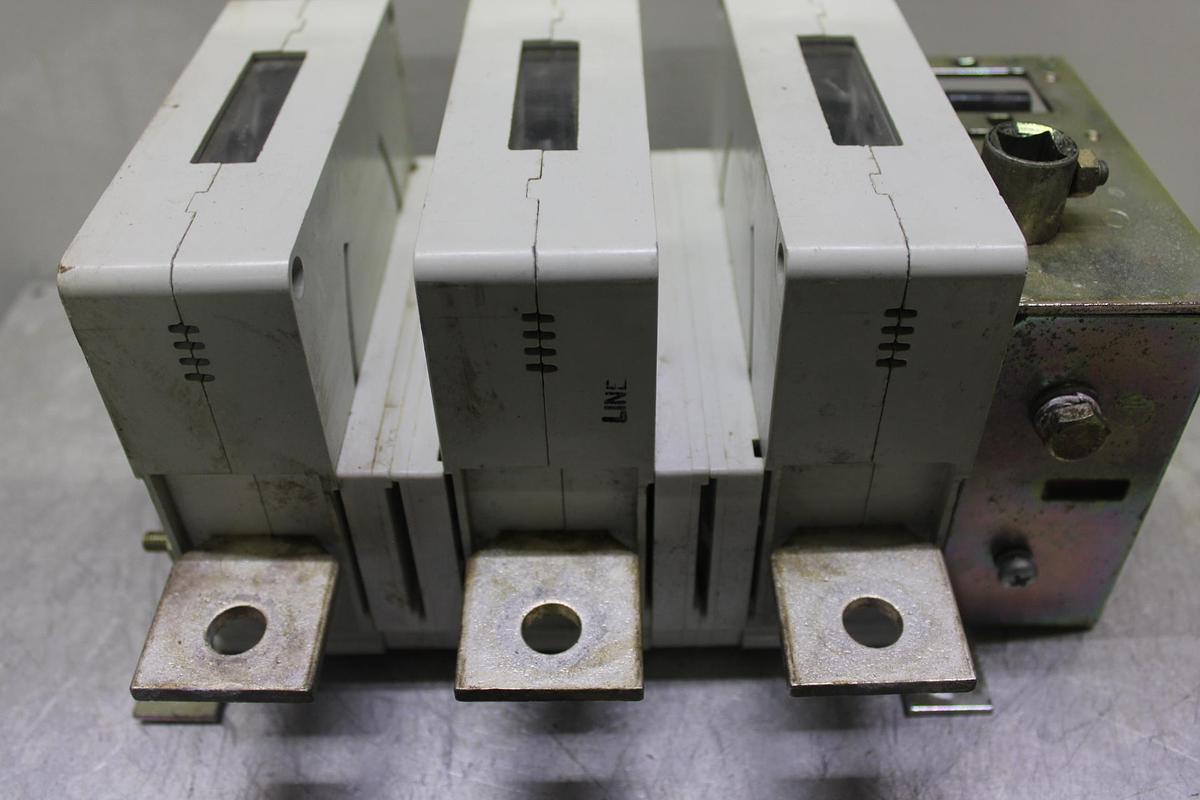 Used SIEMENS TALON WATER METER BASE 44005-02CN HQ-5SND 400 AMP MAX 600V 1-PHASE NEMA 3R