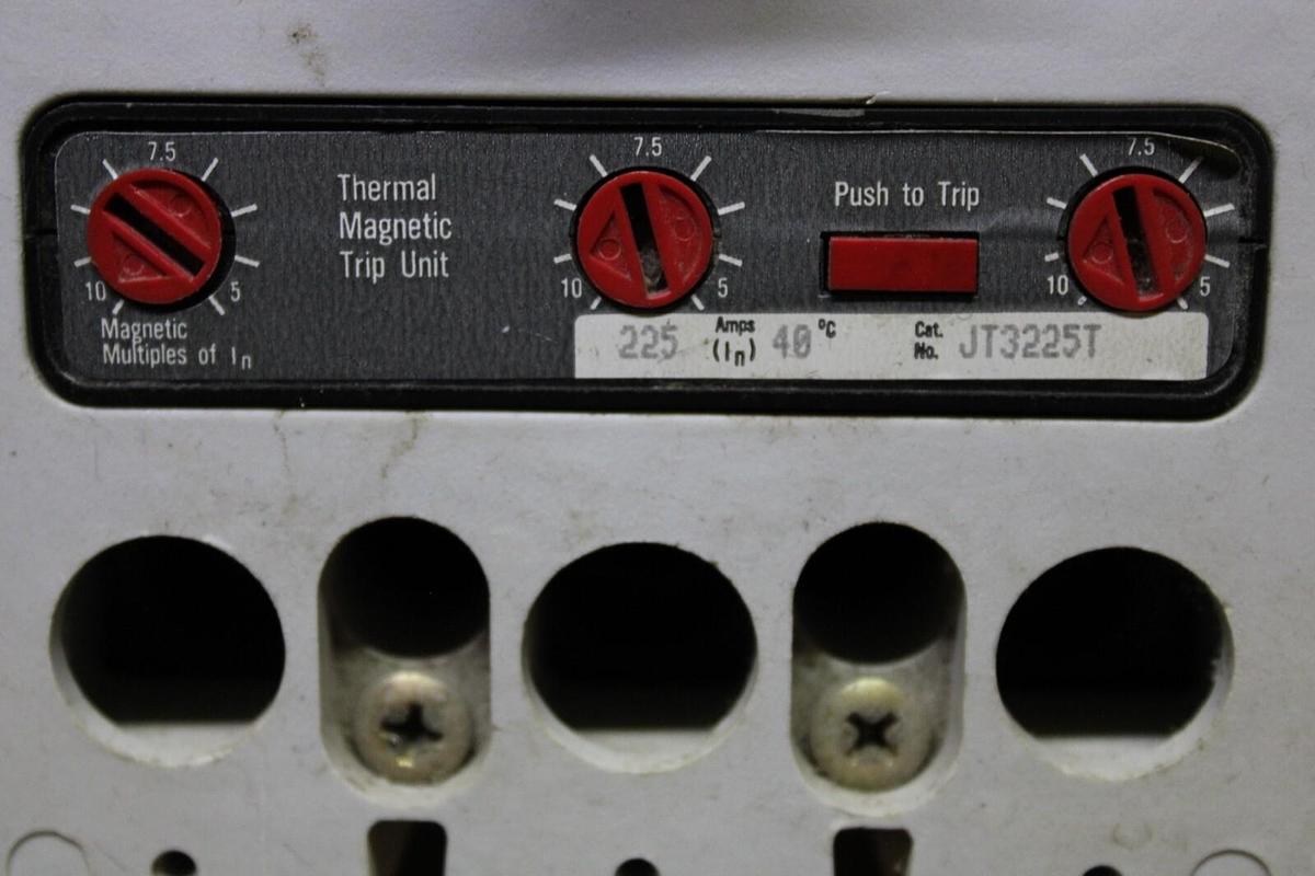 Used (1) WESTINGHOUSE JDB25k CIRCUIT BREAKER JDB3225 225 AMP 600 VAC 3-POLE