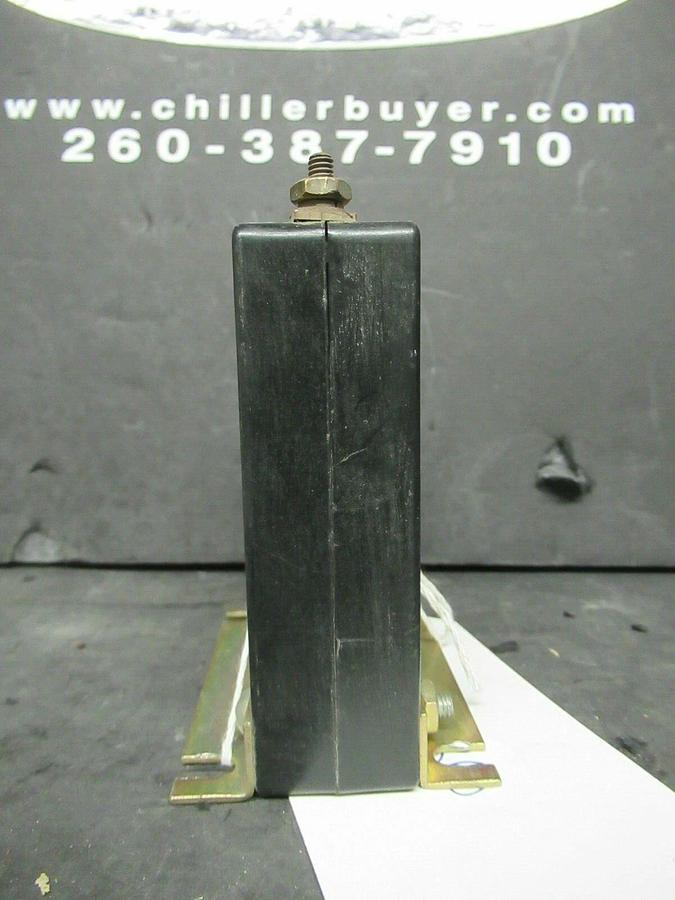 Used INSTRUMENT TRANSFORMERS CURRENT TRANSFORMER 5RL-801 800:5 A 50-400 HZ