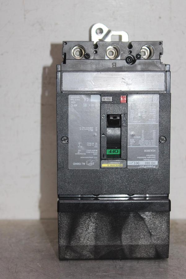 Used SQUARE D I-LINE CIRCUIT BREAKER LC36300 300 AMP 600 VAC 3-POLE