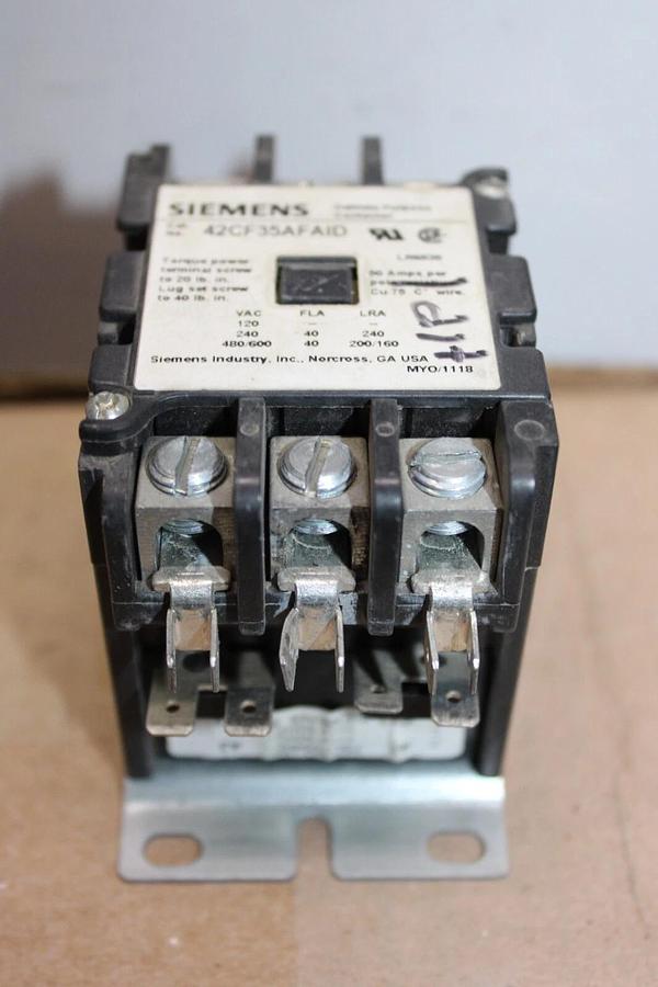 Used SIEMENS CONTACTOR 42CF35AFAID 600 VAC 40 AMP 20 HP 50 AMP/RES COIL: 120 VAC