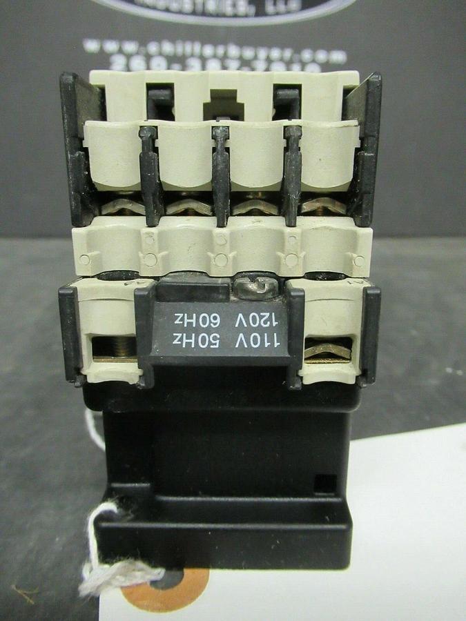 Used KLOCKNER-MOELLER CONTACTOR DIL R 31 600 VAC 15 AMP **WARRANTY INCLUDED!**