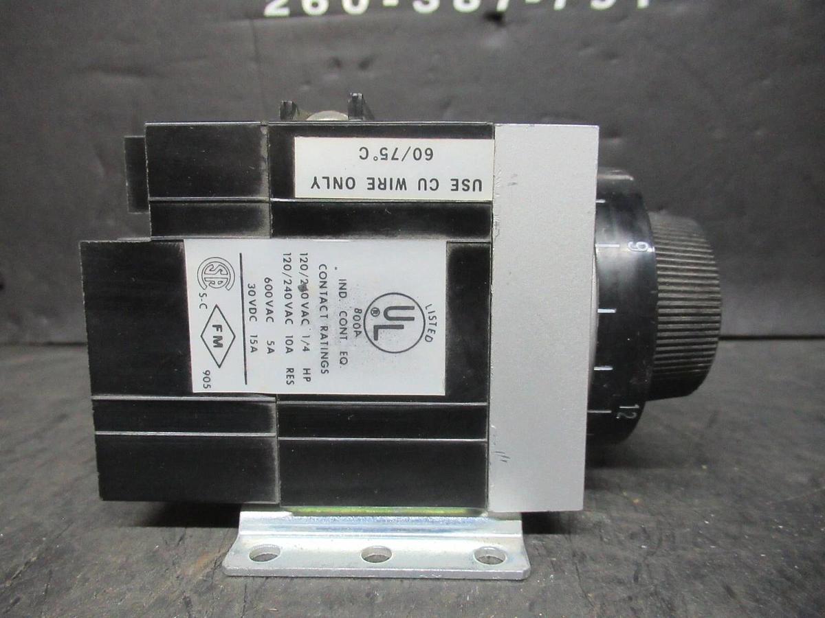Used AGASTAT TIME DELAY RELAY 1.5-15 SECONDS 7012OC 24 VDC VOIL 600 VAC 10 AMP