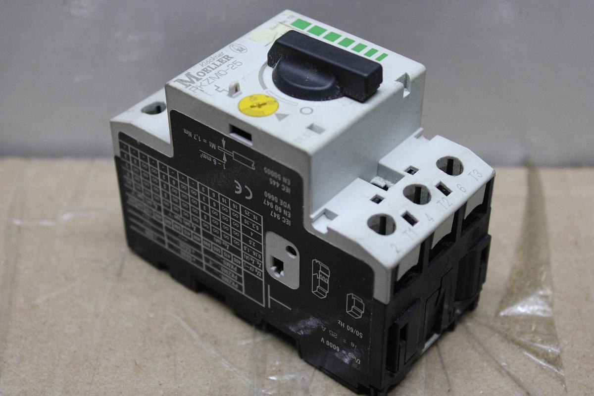 Used MOELLER MANUAL MOTOR STARTER PKZM0-4 600 VAC 4 AMP 3-PHASE
