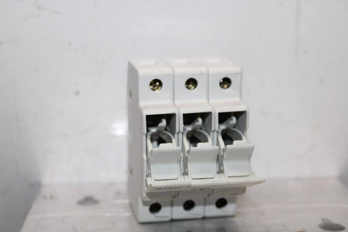 Used GOULD ULTRASAFE FUSE HOLDER USM3 3-POLE 600 VOLT 30 AMP **WARRANTY**