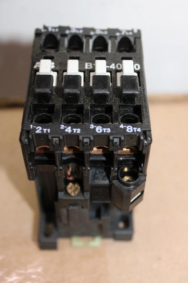 Used ABB IE CONTACTOR B12-40-00 21 AMP 10 HP 600 VAC 3-POLE COIL: 120V