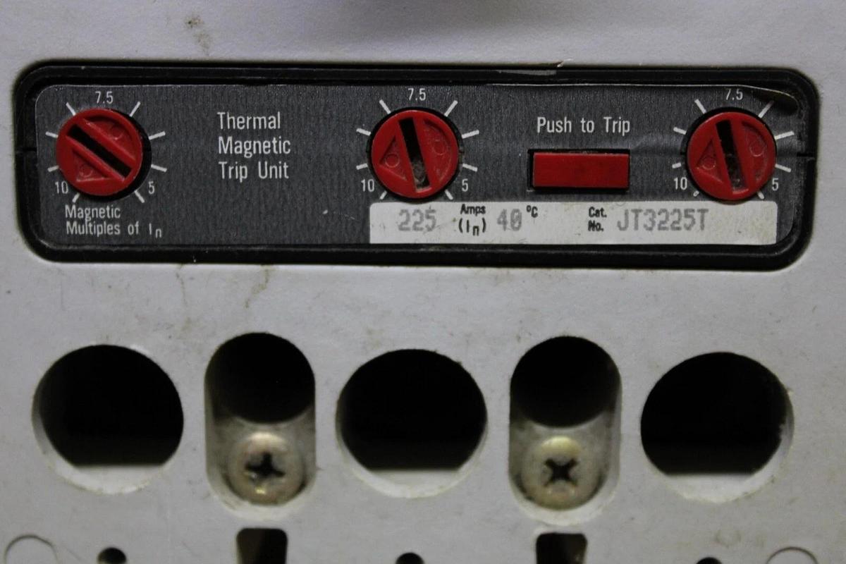 Used (1) WESTINGHOUSE JDB25k CIRCUIT BREAKER JDB3225 225 AMP 600 VAC 3-POLE