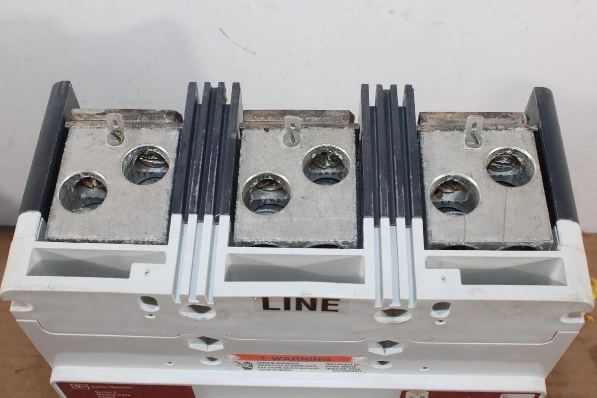 Used CUTLER HAMMER MOLDED CASE SWITCH LD3600WKS11Y17 600 AMP 600 VAC 3-POLE