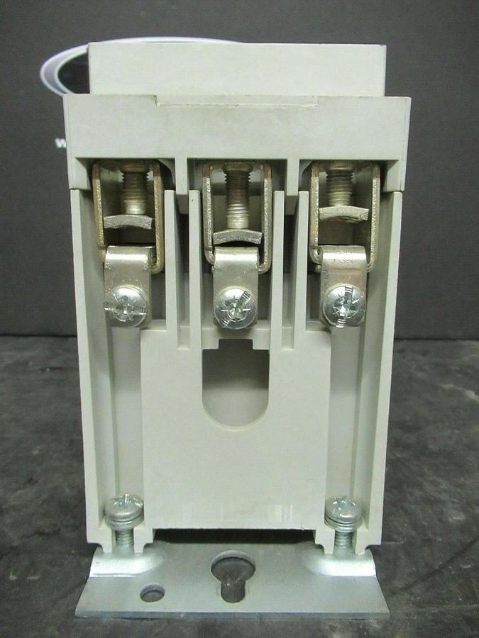 Used 135 AMP CUTLER HAMMER NEMA: 4 CONTACTOR W+201K4CN MODEL: P COIL: 120 VAC 100 HP