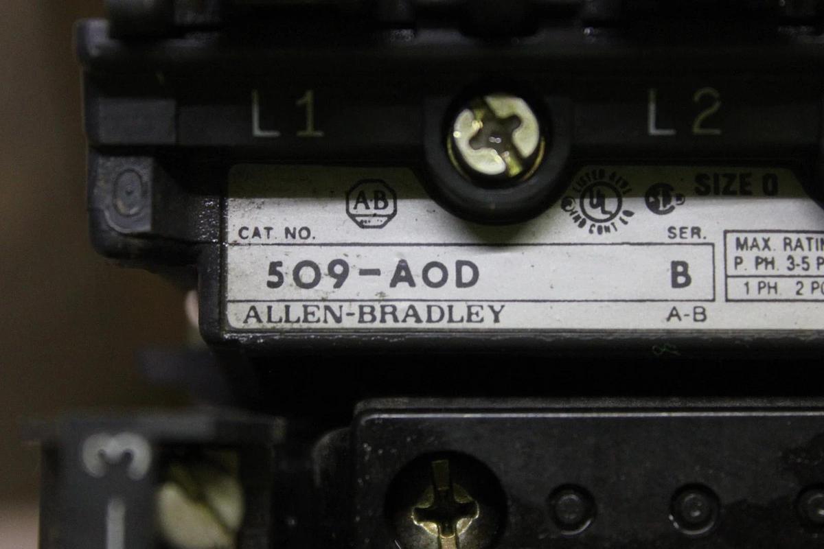 Used ALLEN-BRADLEY STARTER 509-AOD NEMA SIZE 0 18 AMP 600 VAC 3-POLE 5 HP