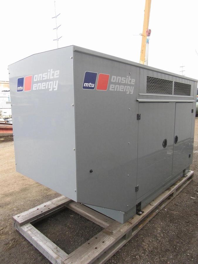 Used 30 KW GENERATOR MTU 4.3 NAT. GAS LP PROPANE 120/240 VOLT 1PH 231 HRS 40KW 2014