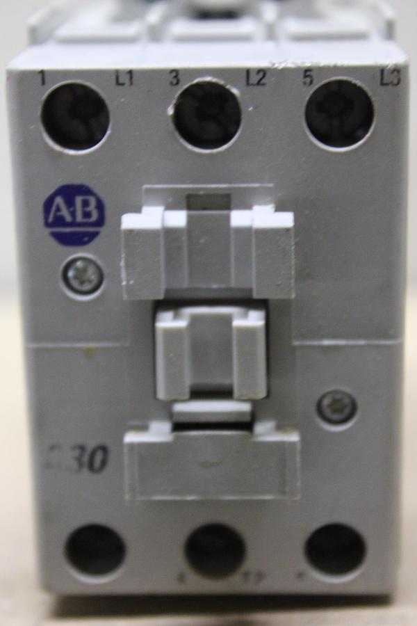 Used NEW SURPLUS SIEMENS CIRCUIT BREAKER 3VA4120-4ED34-0AA0 20 AMP 600 VAC