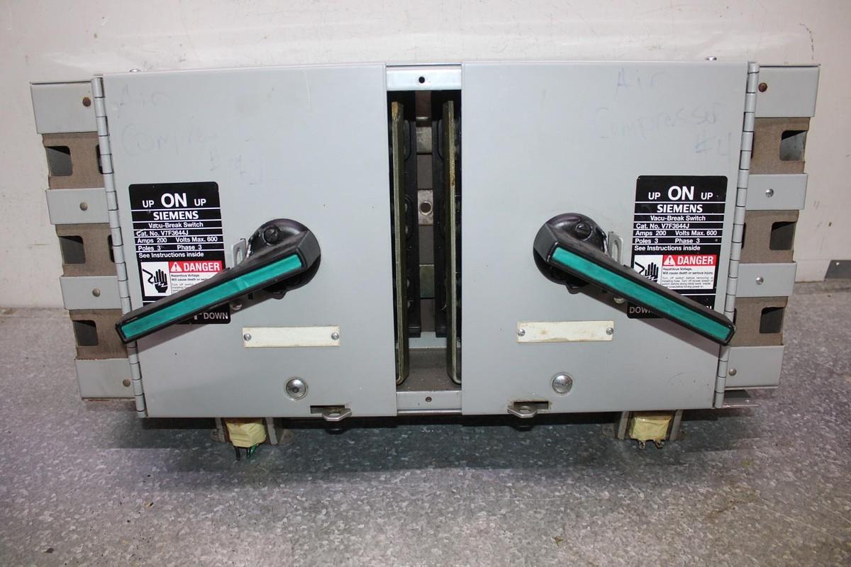 Used SIEMENS VACU-BREAK TWIN DISCONNECT SWITCH V7F3644J 200 AMP 600 VAC 3-POLE