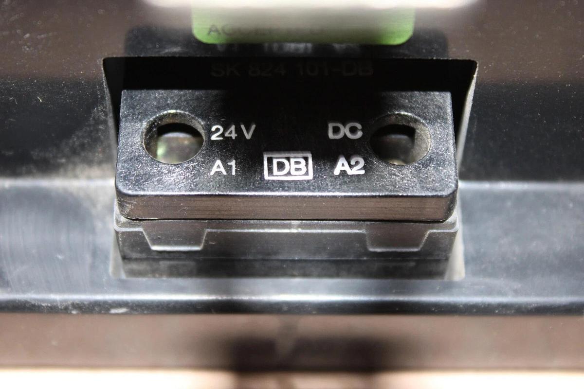 Used ABB CONTACTOR EH-145 600 VAC 3-POLE 200 AMP 125 HP COIL: 24VDC