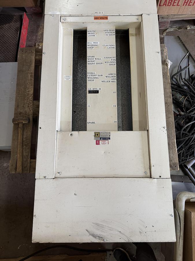 Used SQUARE D I-LINE HCW PANELBOARD 800 AMP 600 VAC TYPE 1 3-PHASE 42-SLOT HC4268DB