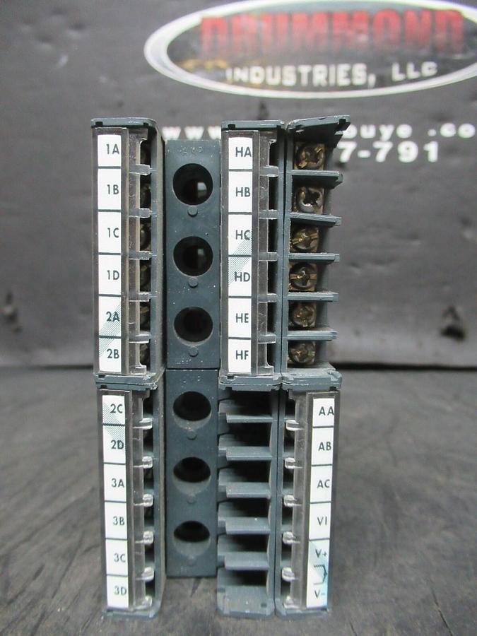 Used BARBER COLMAN PRECISION TEMPERATURE CONTROLLER 2208/NS/VH 240 VAC 10 WATT