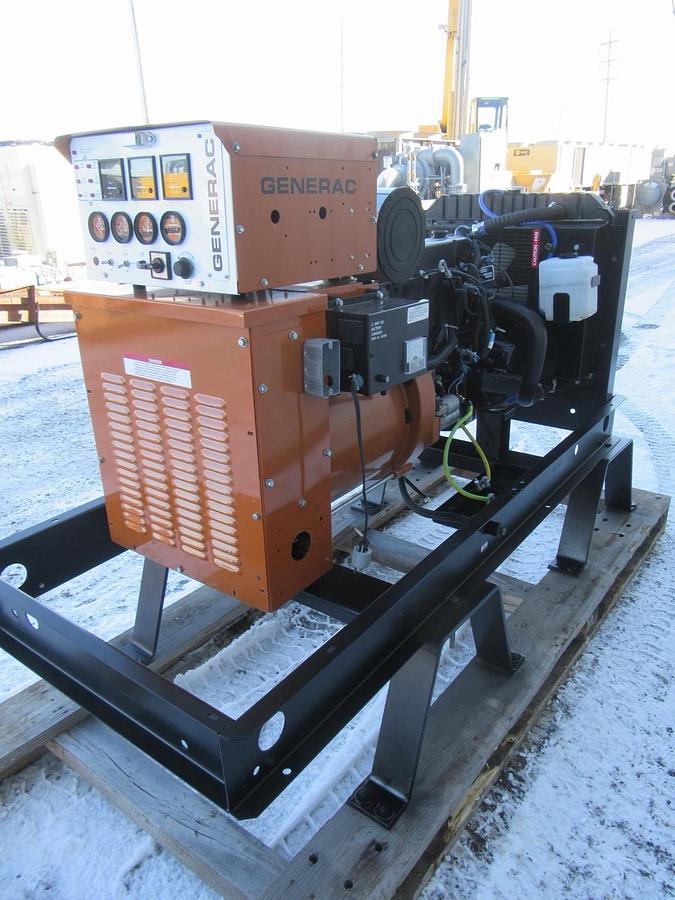 Used 25 KW GENERATOR GENERAC NATURAL GAS LP PROPANE 120/240V 1 PH SG025 270 HRS VIDEO