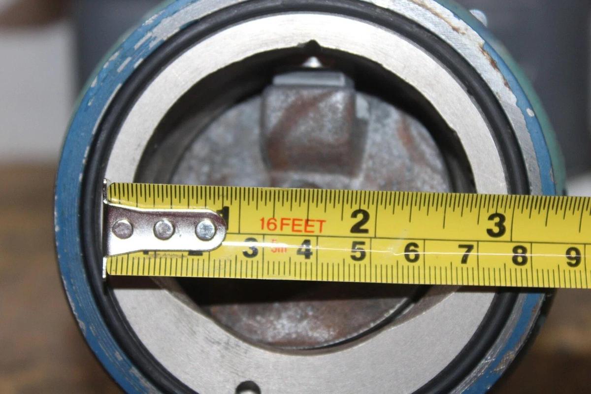 Used DEI DODGE ACTUATOR EN310B2-0-10V 24 VOLT 8 VA NEMA 2 W/ 022-10643-002 VALVE