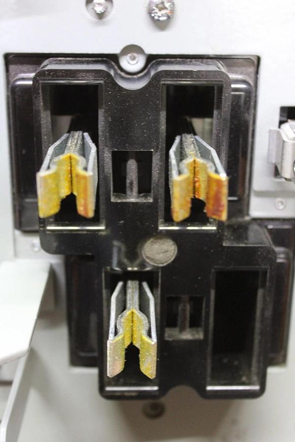 NEW SURPLUS GENERAL ELECTRIC BUS PLUG AC363RG 100 AMP 3-POLE 600 VAC 3-PHASE