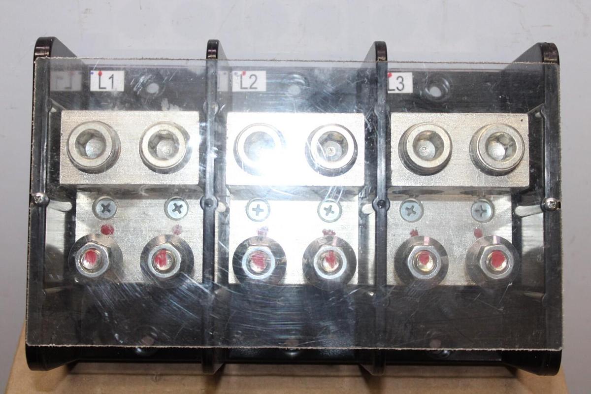 Used MARATHON POWER DISTRIBUTION LUG TERMIAL 1453599-5 600 VAC 760A 3-POLE W/ COVER