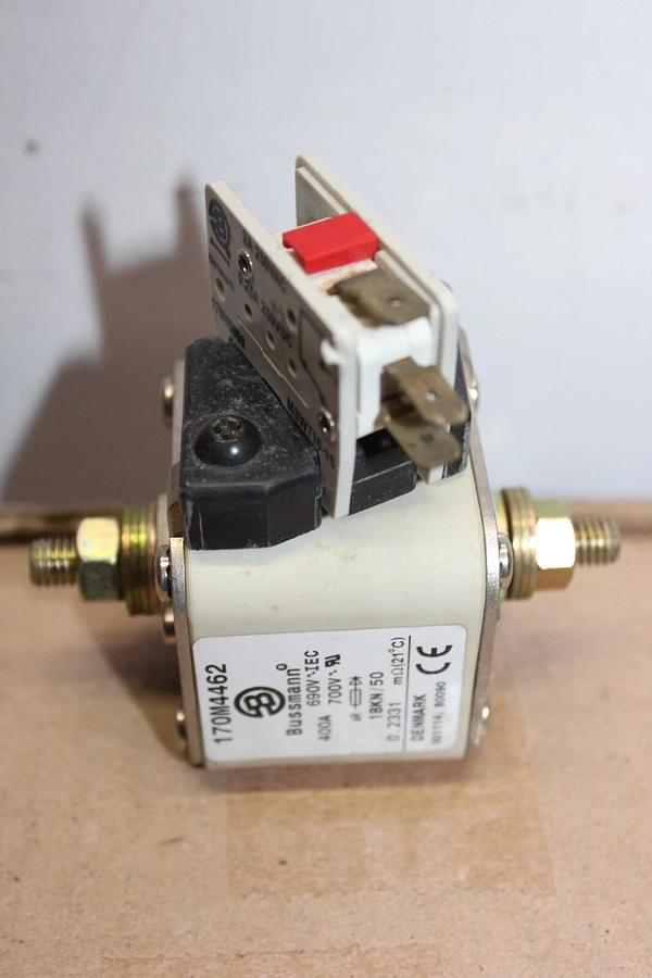 Used BUSSMANN SQUARE BODY FUSE 170M4462 400 AMP 700 VAC **WARRANTY INCLUDED**
