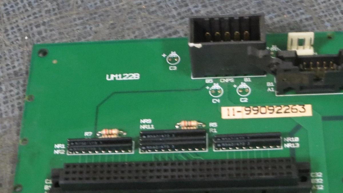 Used NACHI 10 SLOT RACK CIRCUIT BOARD MODEL: UM122B **WARRANTY INCLUDED**