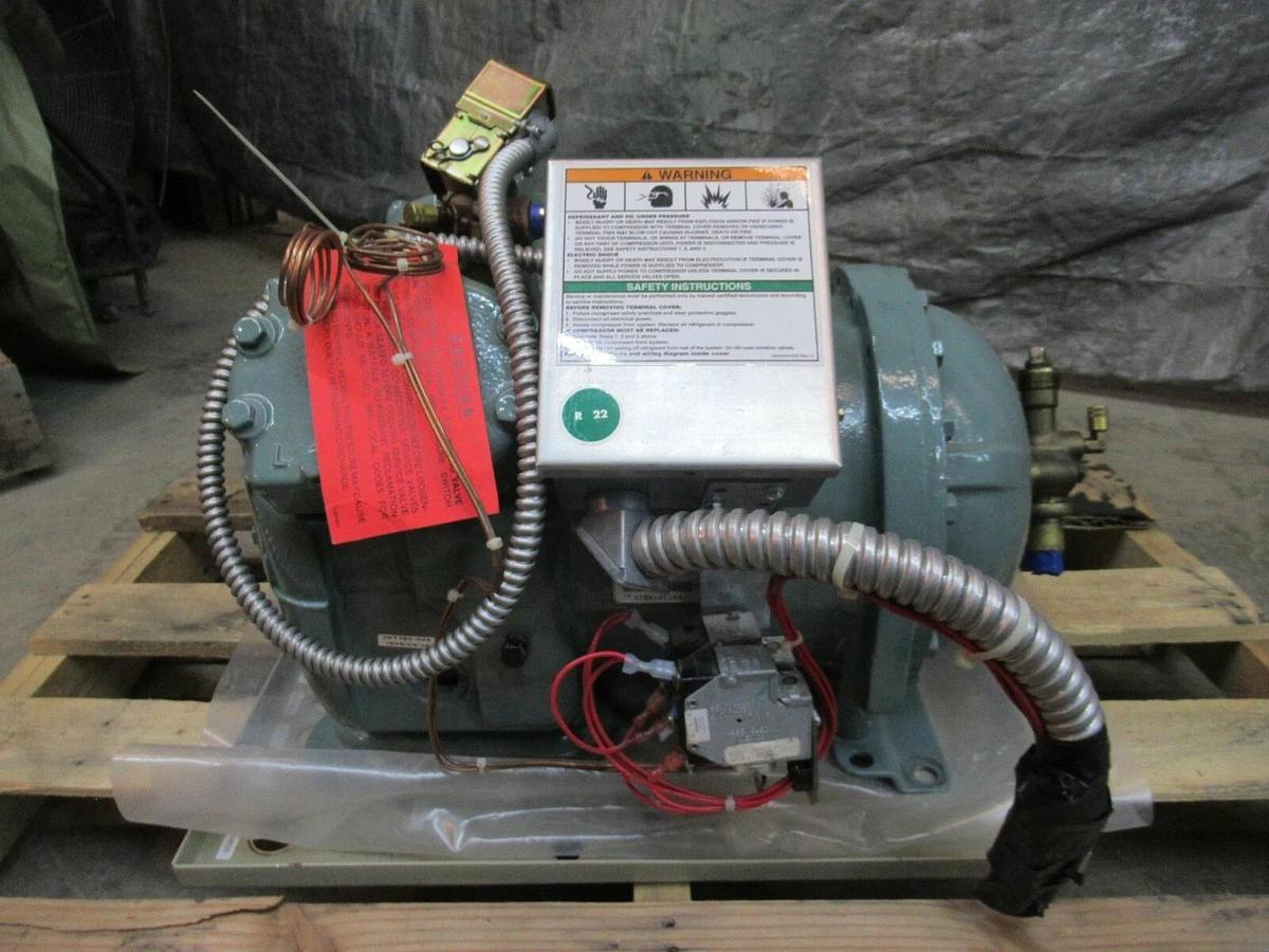 Used CARLYLE SEMI-HERMETIC REFRIGERANT RECIPROCATING COMPRESSOR 06DF3132AA3600