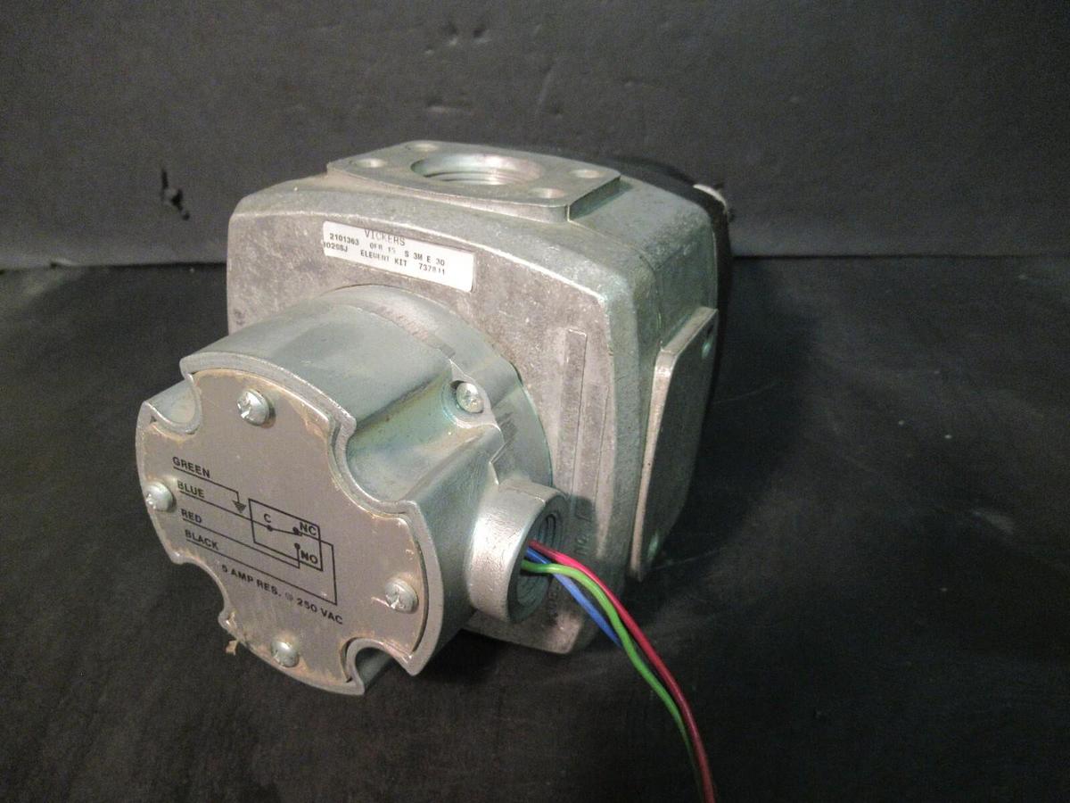 Used VICKERS ELEMENT KIT RETURN INLINE 2101363 250 VAC 5 AMP 737841 **WARRANTY**