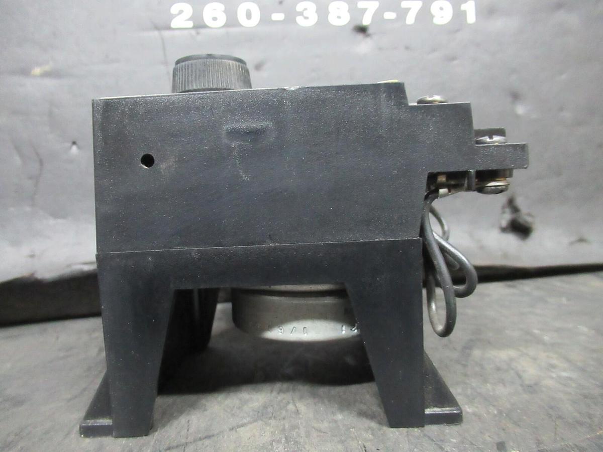 Used EAGLE SIGNAL TIME DELAY RELAY BRE9A6 0-30 MINUTES 120 VAC 10 AMP 1/3 HP