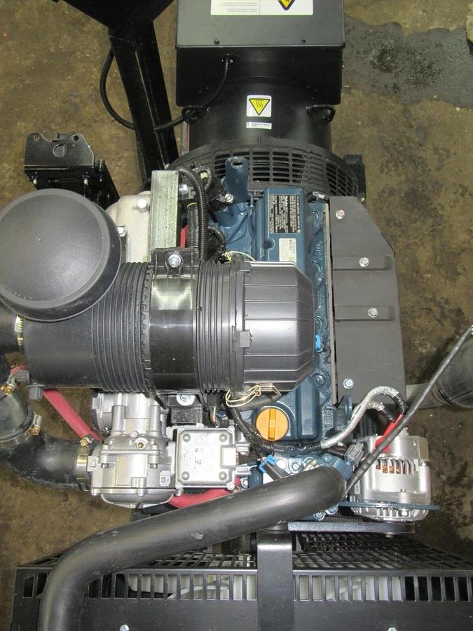 Used NEW 25 KW LP NATURAL GAS GENERATOR KUBOTA WG2503 120/240 RE-CONNECTABLE STAMFORD