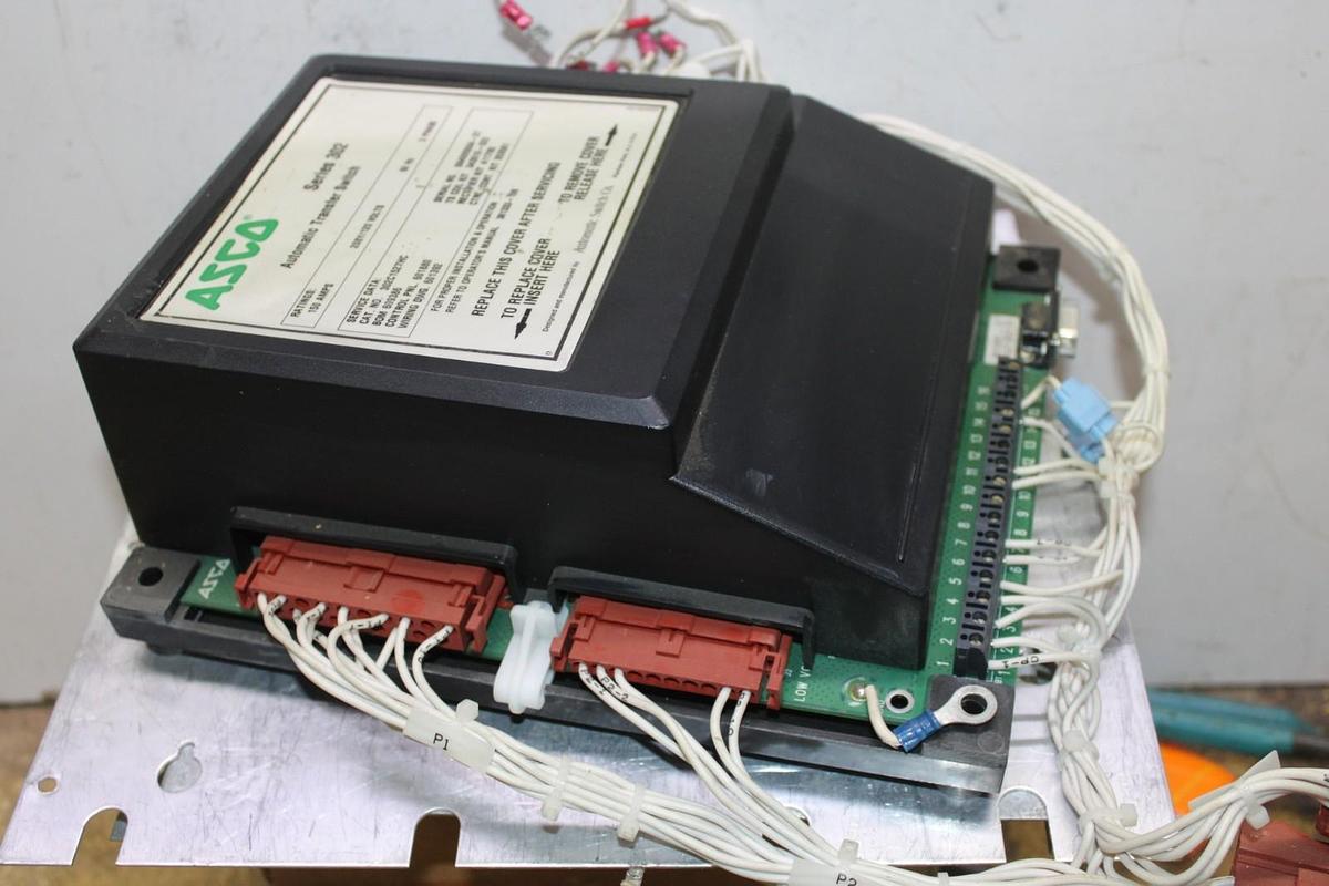 Used ASCO AUTOMATIC TRANSFER SWITCH SERIES 302 302C1527HC 208V 150 AMP 3-PHASE