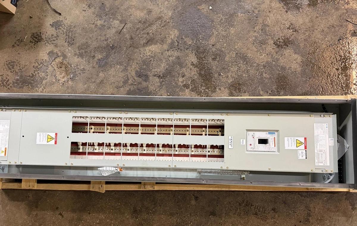 NEW EATON NEMA 3R POW-R-LINE XPERT PANELBOARD LWPQ2090 PRL3X 400 AMP MAIN 480V