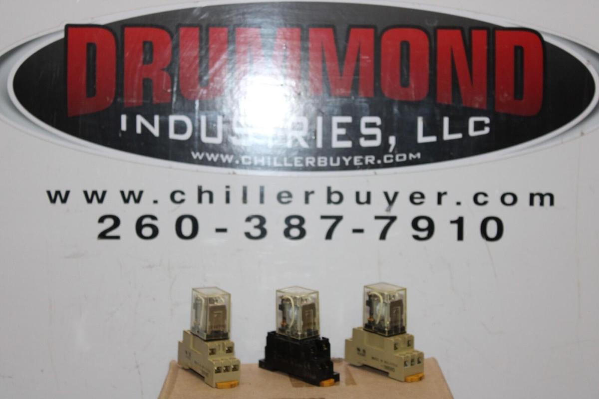 Used LOT OF 3 OMRON RELAY MY2Z 120/240 VAC 3 AMP 28 VDC **WARRANTY INCLUDED**