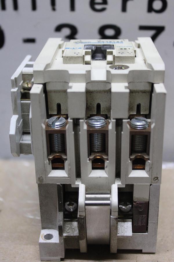 Used WESTINGHOUSE NEMA CONTACTOR A201KFC 211 AMP 4DP 600 VAC