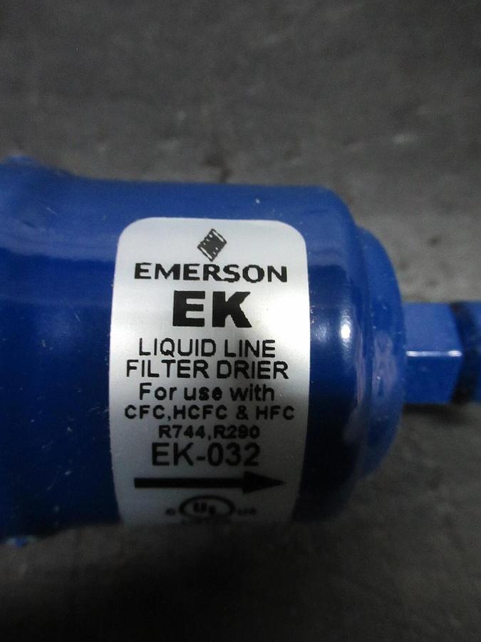 NEW SURPLUS EMERSON LIQUID LINE FILTER DRIER 060009 1/4" FLARE **WARRANTY**