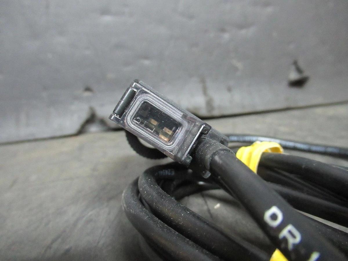 Used ALLEN-BRADLEY MINISIGHT POLARIZED RETROREFLECTIVE SENSOR 42KL-P2LB-A2 11-30 VDC