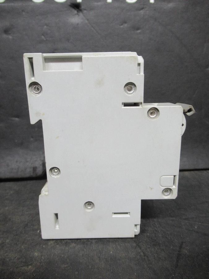 Used ALLEN BRADLEY BREAKER 1492-CB1 SER. B G-030 3 AMP 277 VAC **WARRANTY INCLUDED**