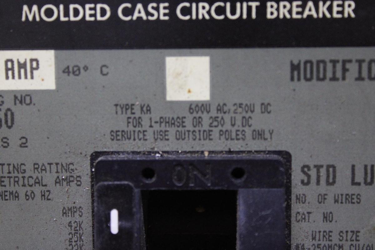 Used SQUARE D I-LINE CIRCUIT BREAKER LA36350 350 AMP 3-POLE 600 VAC